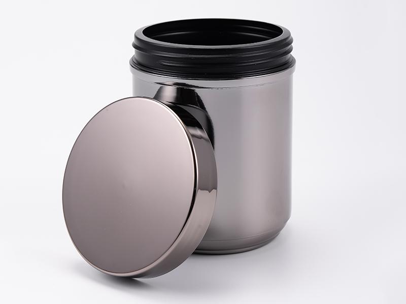 Emballage chromé de couleur grise avec couvercle